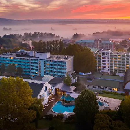 Hotel Carbona Thermal