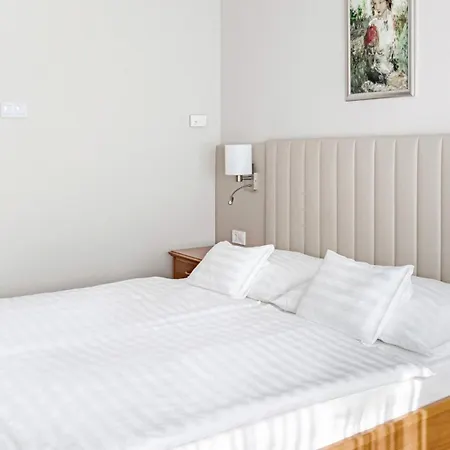 Hotel Carbona Thermal 4*