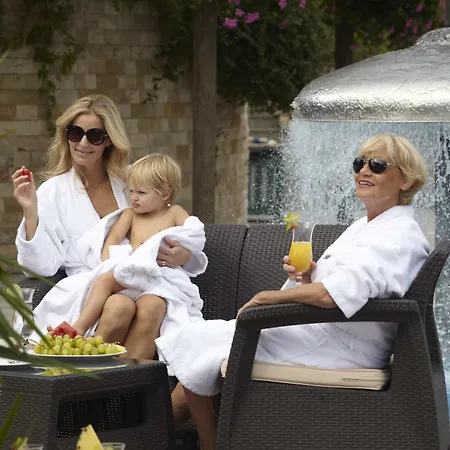 Carbona Thermal Hotel