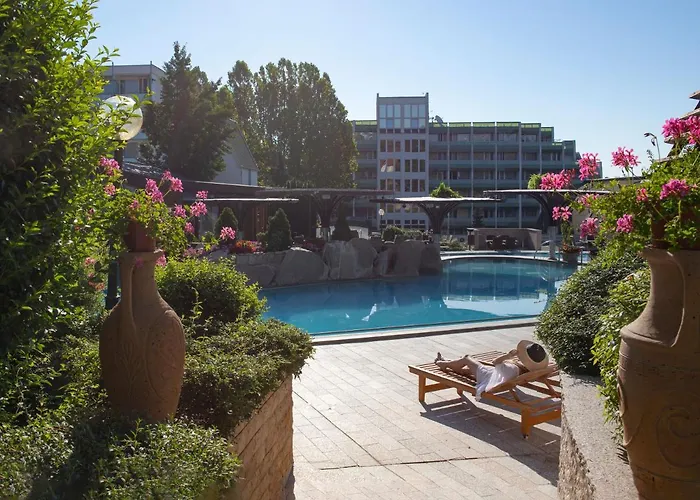 Hotel Carbona Thermal