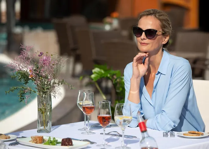 ホテル Carbona Thermal 4*