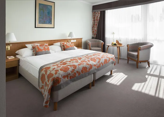 Carbona Thermal ホテル 4*